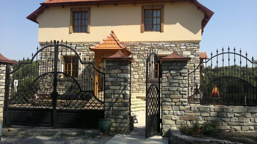 Guesthouse Grand Canyon Камианец-Подилский Екстериор снимка